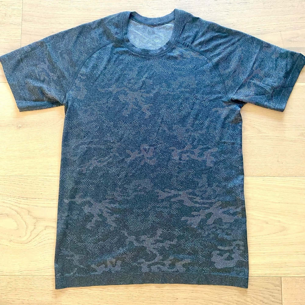 Lululemon Mens t-shirt